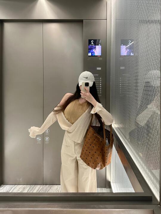 舒适早八穿搭