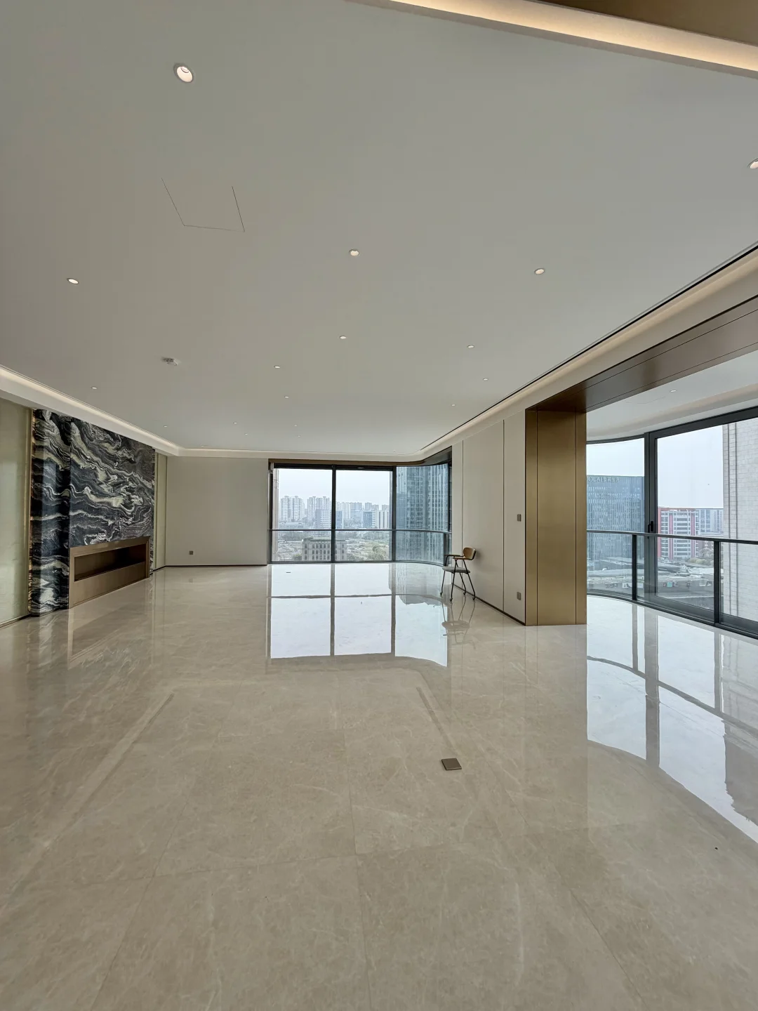 等了2年，嘉佰道交付了丨360平刚拿到就卖啊