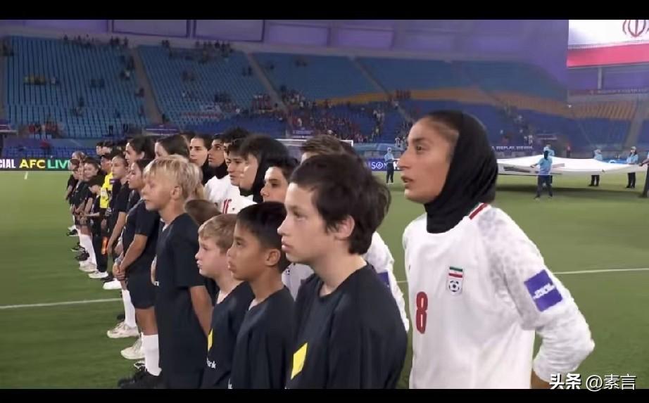 历史重演！伊朗女足赛前集体拒唱国歌，

2026年3月2日，澳大利亚黄金海岸球场