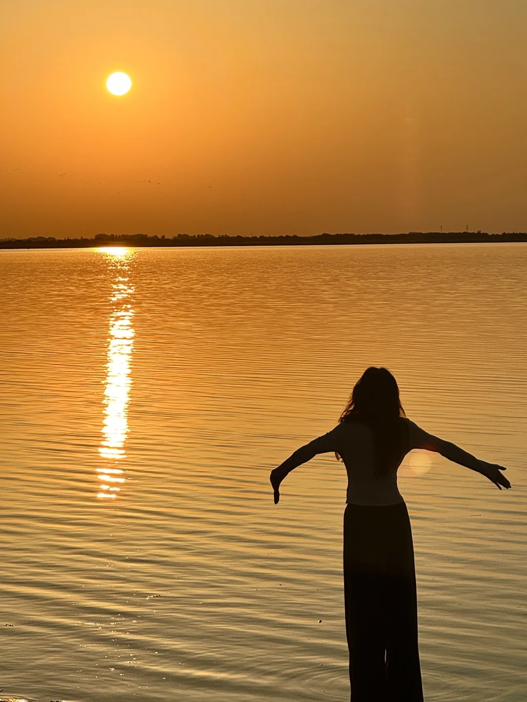 乌鲁木齐的橘子海日落！小众没游客我巨爱！！！