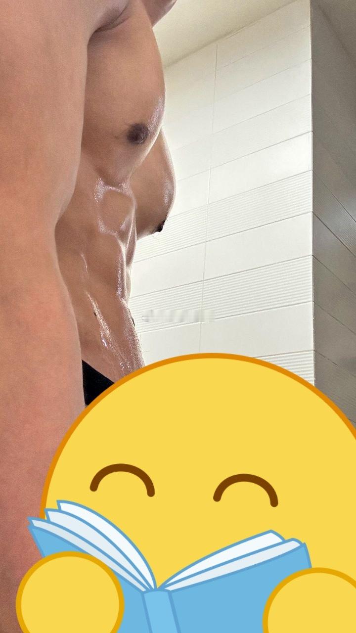 看着大大咧咧，私下很会氛围感绝了上翘呢 ​​​