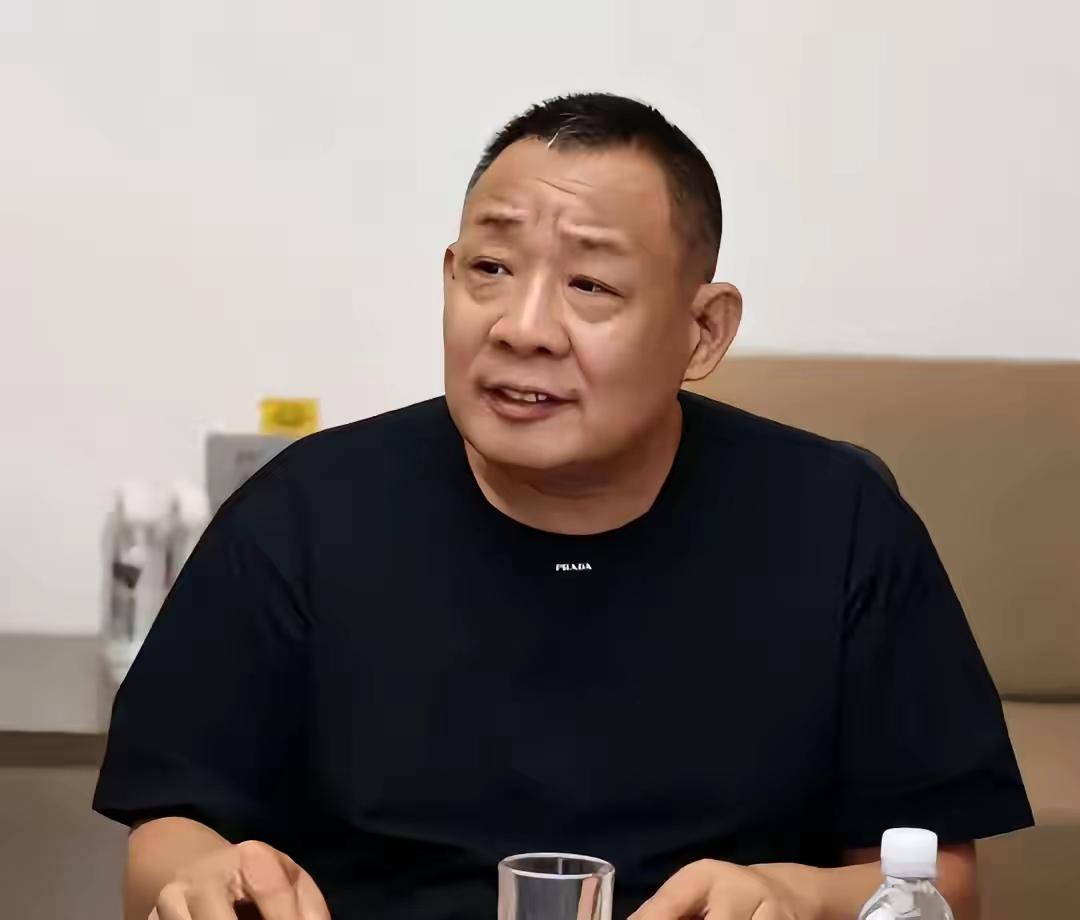 真的很难说清楚，到底是谁在旺谁。于东来砸65亿自有资金打造梦之城，

初衷只是给