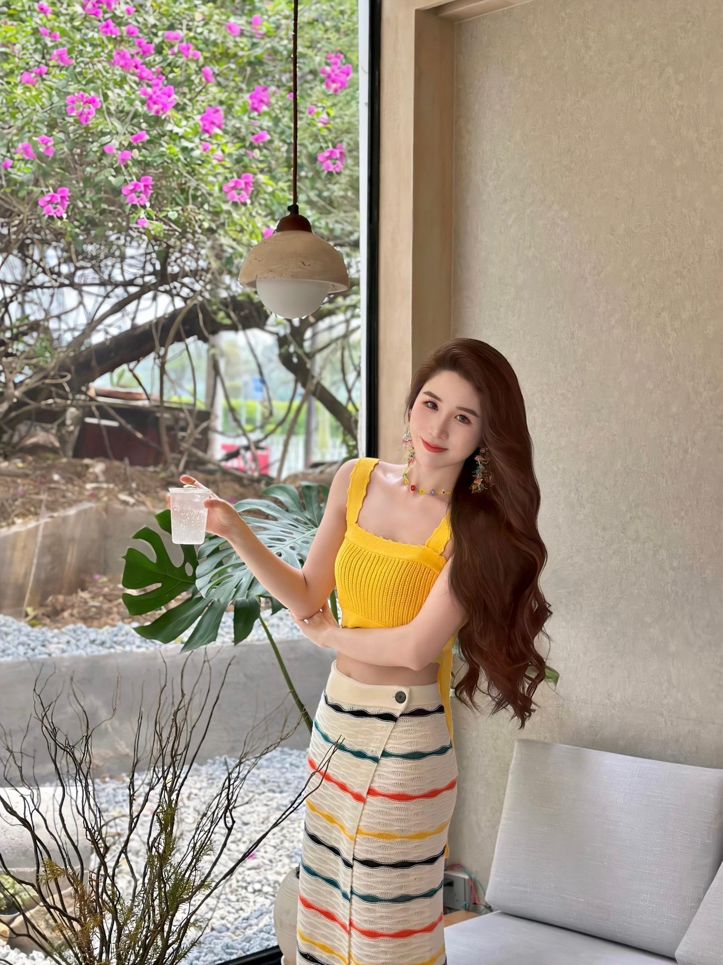 明媚的夏天和我💛💐。