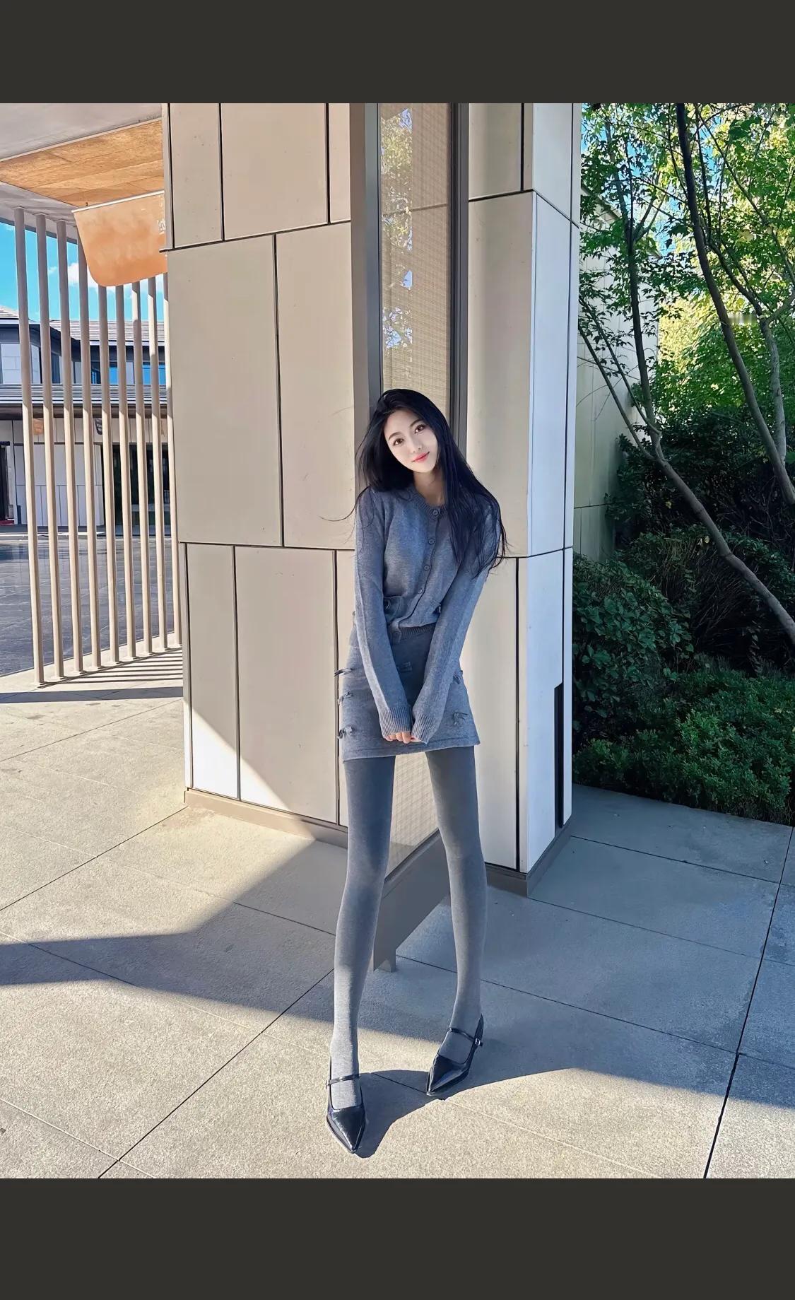 春风得意马蹄疾，一日看尽长安花。