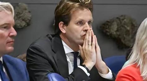 中方终于出手了，
 
12 月 17 日，中方正式发布最终裁定：从即日起，对原产