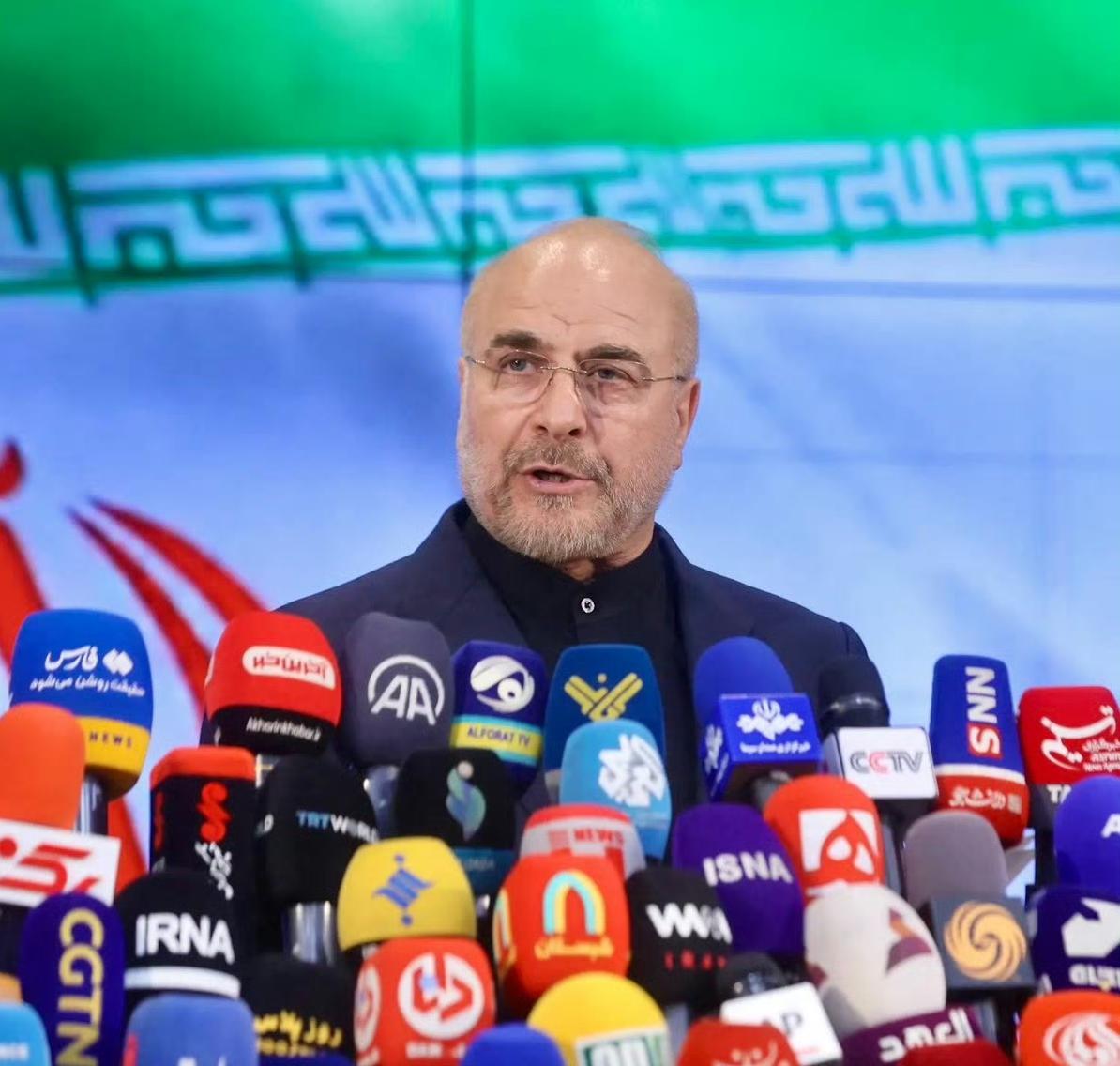 伊朗议长拒绝停火：我们要打破战争、谈判、停火、再战争的循环。
伊朗议长卡利巴夫确