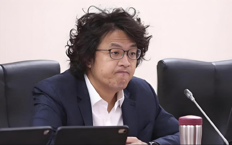 “台独”顽固分子沈伯洋马上要迎来“大结局”了，国台办最新回应，对其终身追责。说大