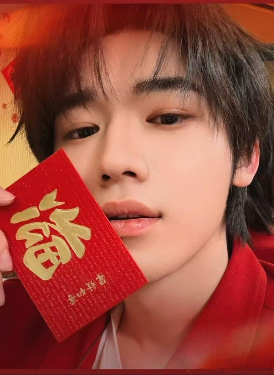 宋亚轩去了新疆 小宋新疆到达路透！这是去旅游了吗