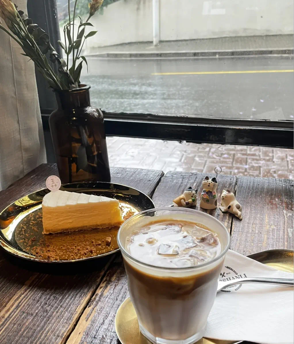 🍛•ᴗ•🥄𖠚ᐝ 🔆生活打不败一个大口吃饭的人 ​​​