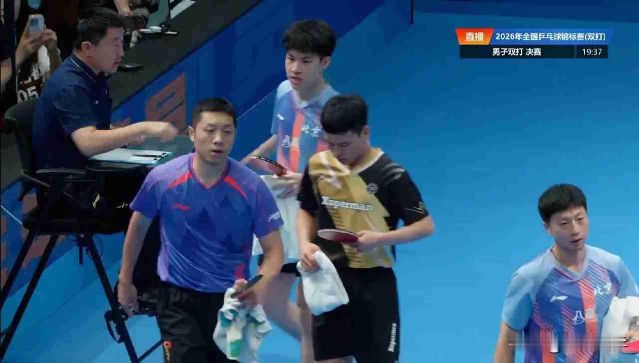 龙蟒3比0横扫夺冠，场面越精彩，国乒梯队现状越尴尬
 
马龙许昕零封新生代组合拿
