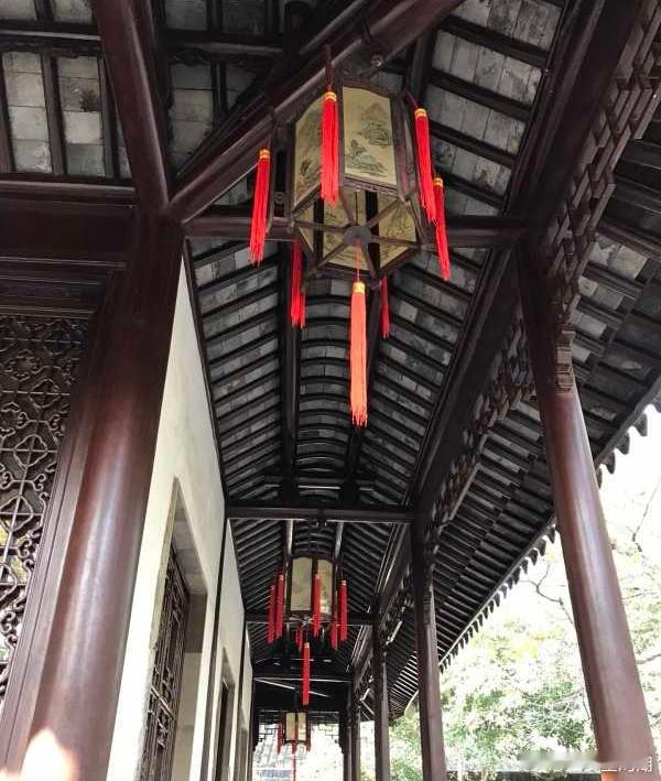 心里话       事常与人违，事总在人为。   