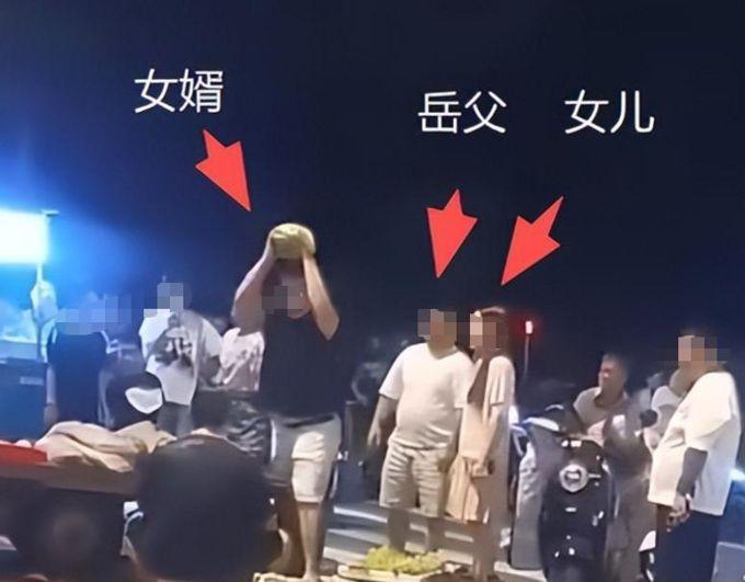 30秒钟你能挣多少钱？一个小伙30秒内被人用西瓜砸头挣了七万块钱。宁波砸瓜事件最