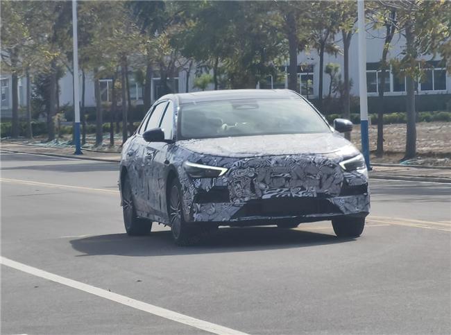 这就是星耀7吗，外观果然有点东西
应该不是疑似了，这就是吉利银河星耀7了，外观虽