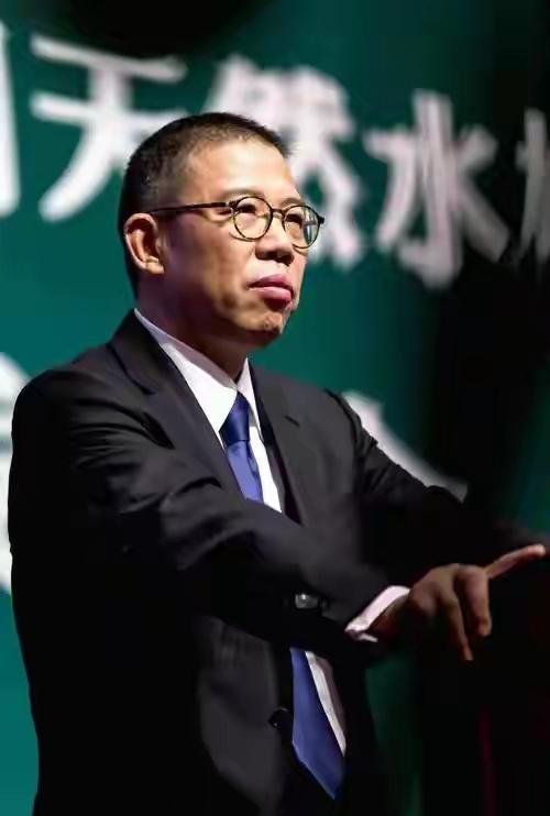 万万想不到！这就是赤裸裸的现实！

农夫山泉2021年营收296亿，利润71.6