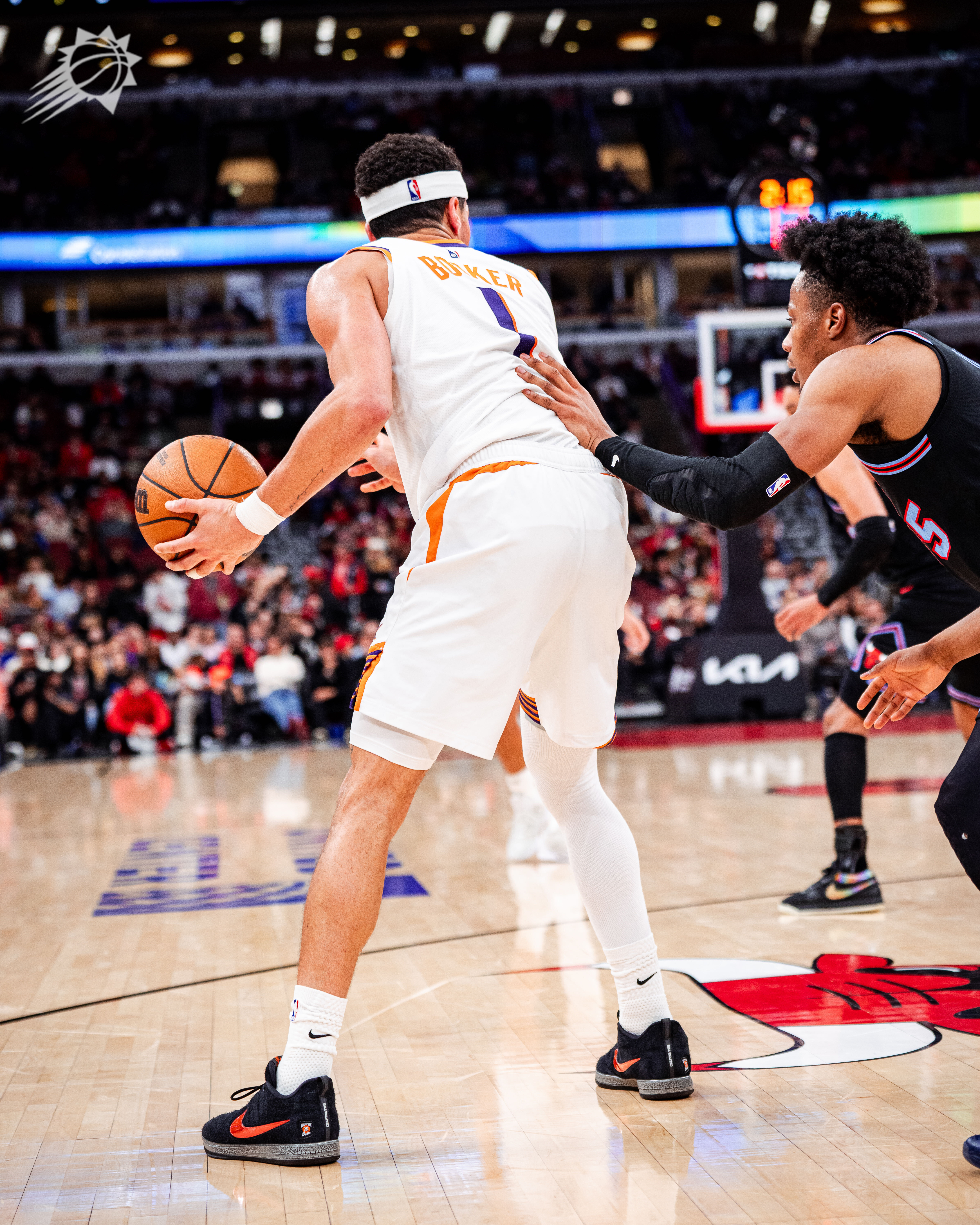 又是布克，高难度后仰菲尼克斯太阳 ｜太阳vs公牛 ｜旭日东升