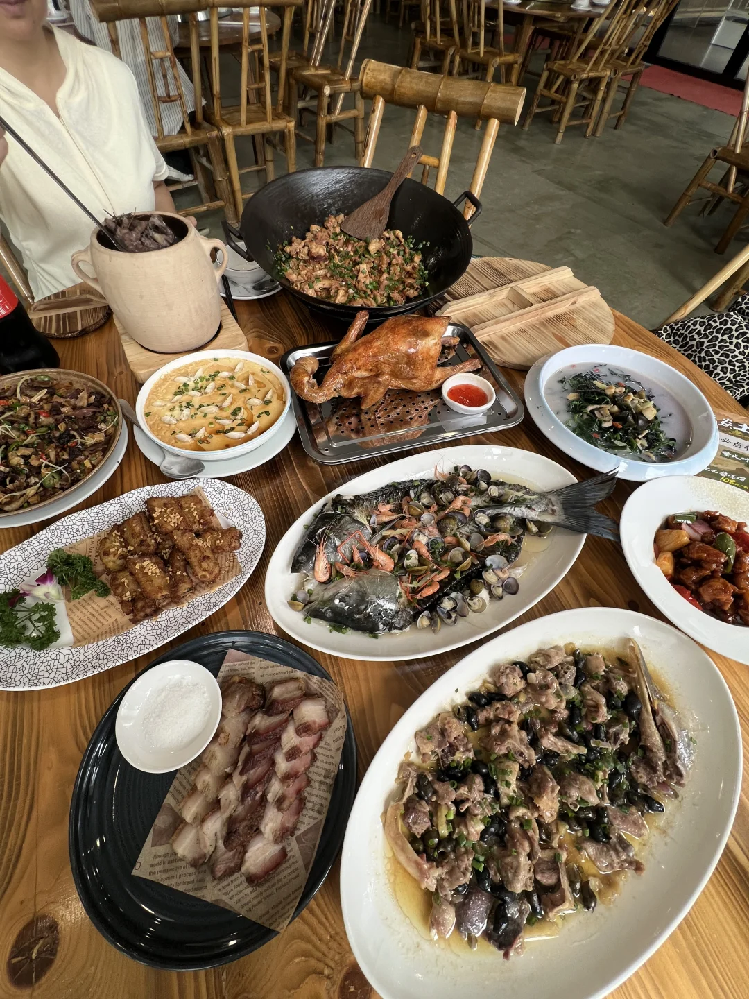清远长隆玩完别走！5分钟直达柴火鸡饭香迷糊