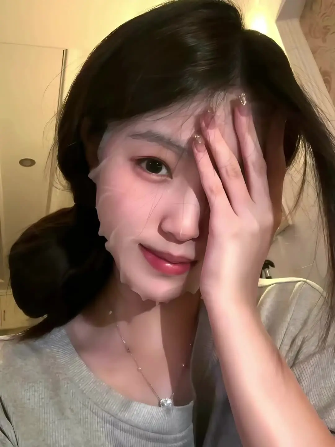 幸福的开始 是有人愿意拿起手机记录你