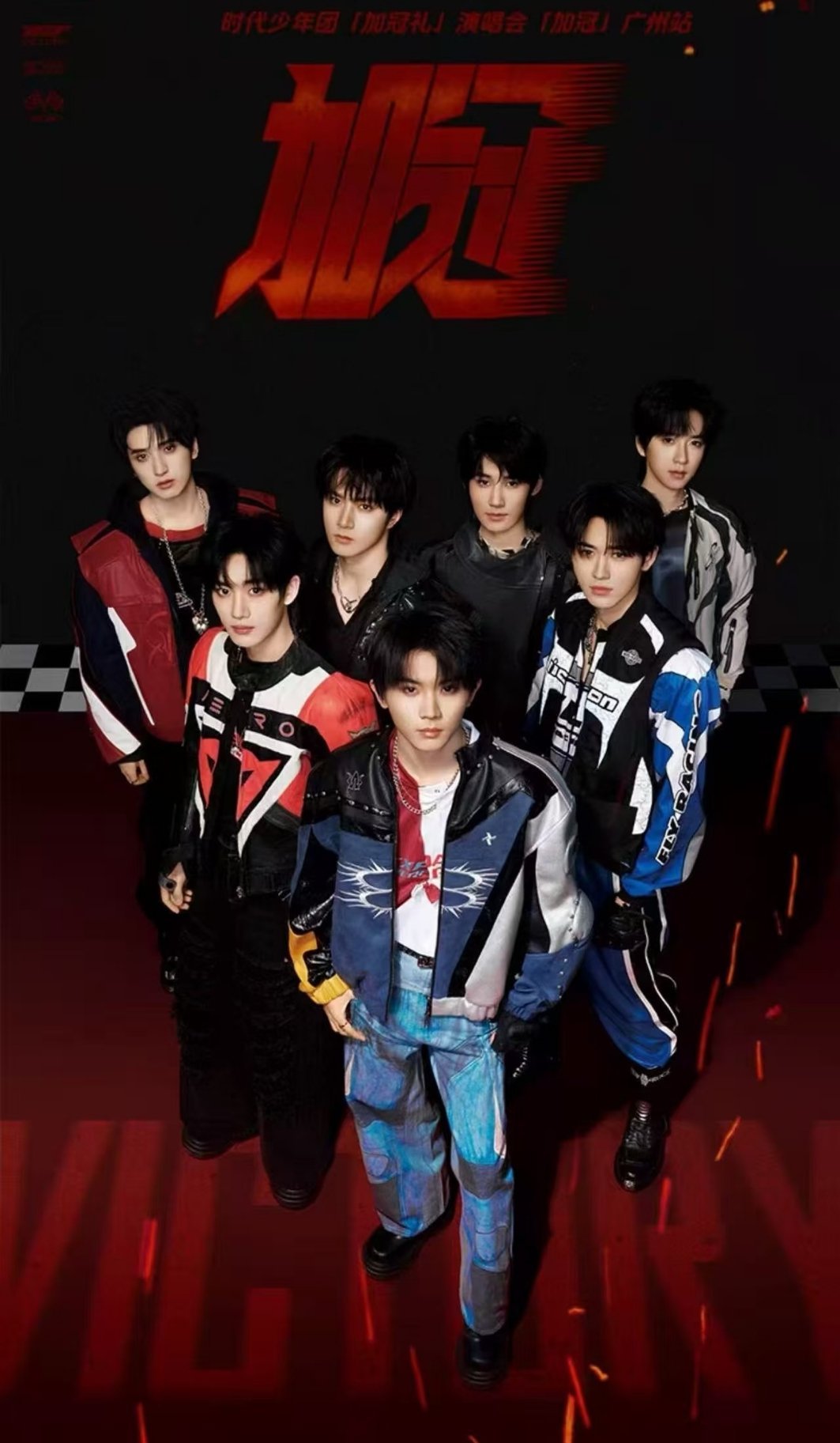 这帮年轻人，走到哪吃到哪，活生生把自己吃成了移动美食地图。不是那种摆拍作秀，是真