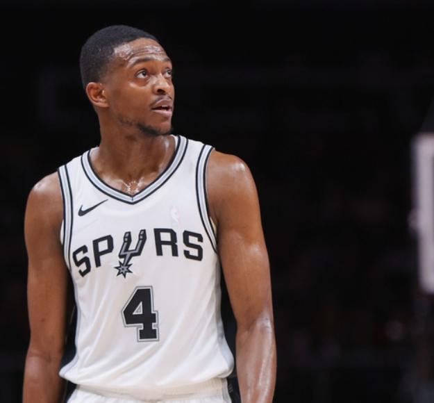 NBA总决赛，马刺主场对阵尼克斯的第二场比赛中，出现了奇葩的一幕。如果马刺输了球