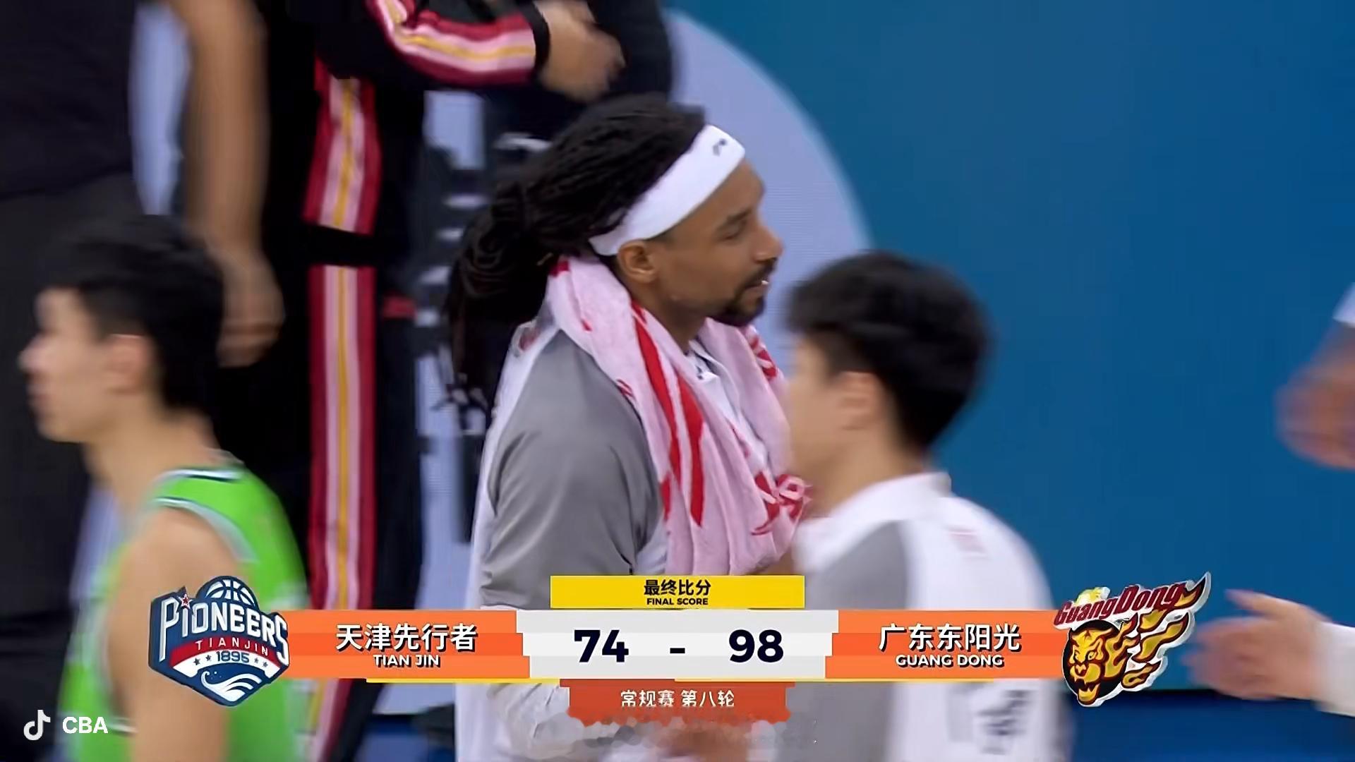 萨林杰25+13，与奎因萨姆纳共砍57分，广东东阳光赢下年度收官战豪取开赛八连胜