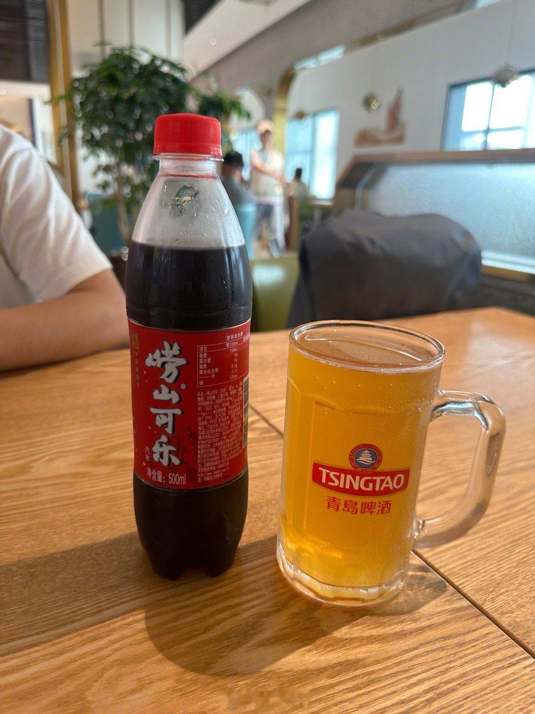 青岛中转，虽然身体比较虚，但青岛啤酒必须得来一扎。毕竟哈啤酒吃嘎啦深入人心，嘎啦