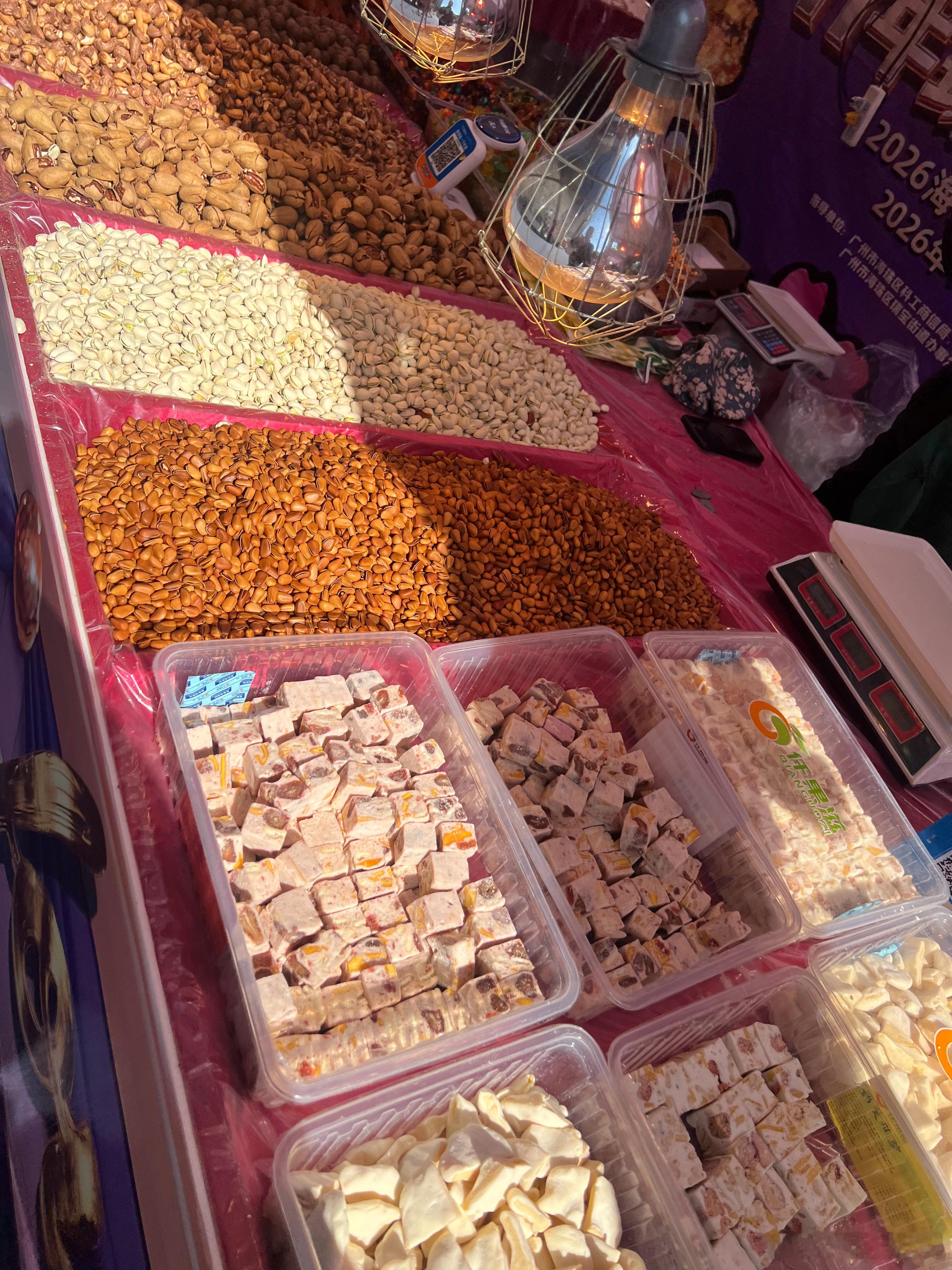 最爱逛逛这种美食节的各种摊位展览米妈日常分享