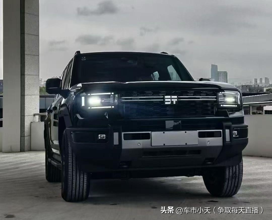 捷途纵横G700上市3个多月，卖出去了10000多辆，应该是出口的多一些。奇瑞的