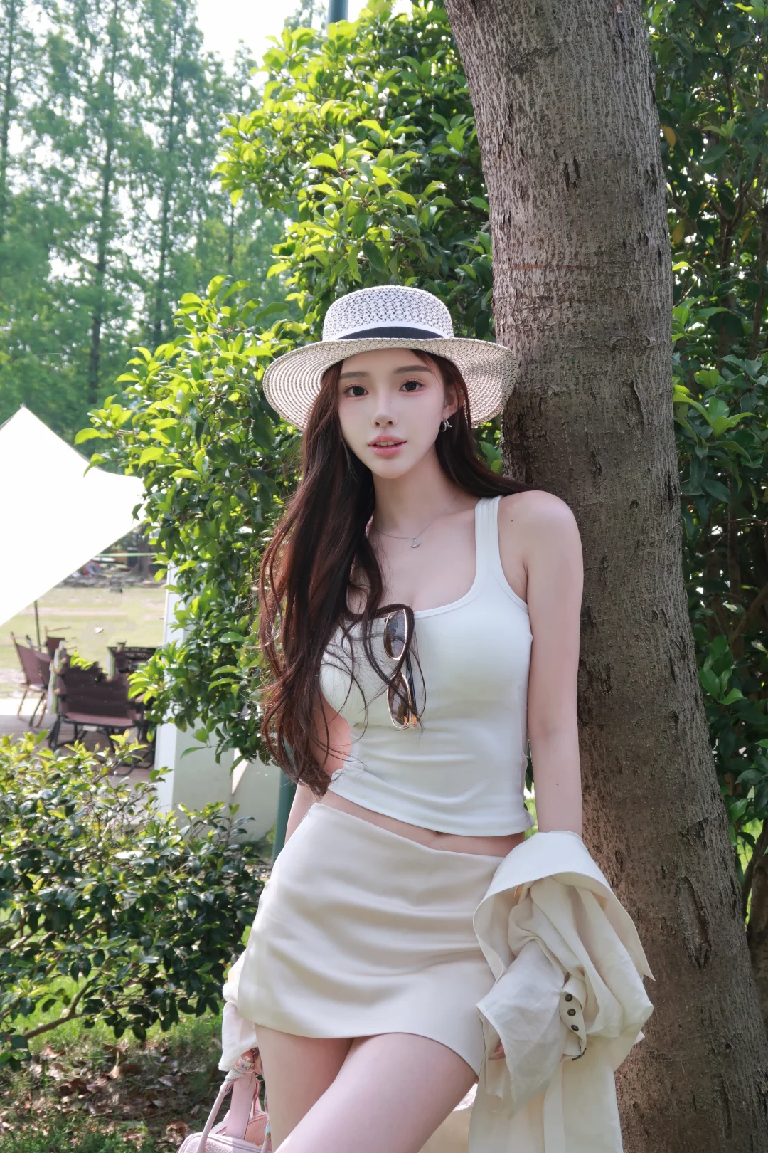 躲进森林里🌲