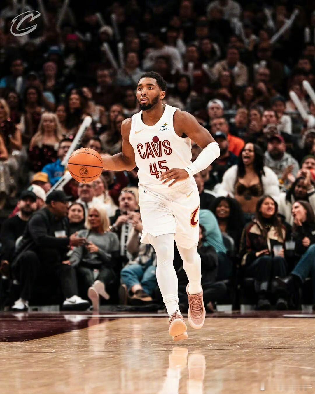 nba 周六赛事推荐： 骑士 [客] VS 魔术 [主]魔术现状： 昨天刚在主场