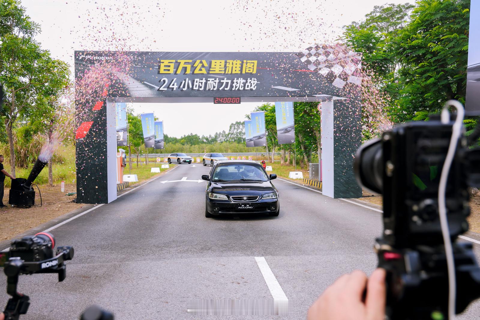 不是！这居然是一辆百万公里的老雅阁达成的成就？真的有点不敢想，不得不说，雅阁这个