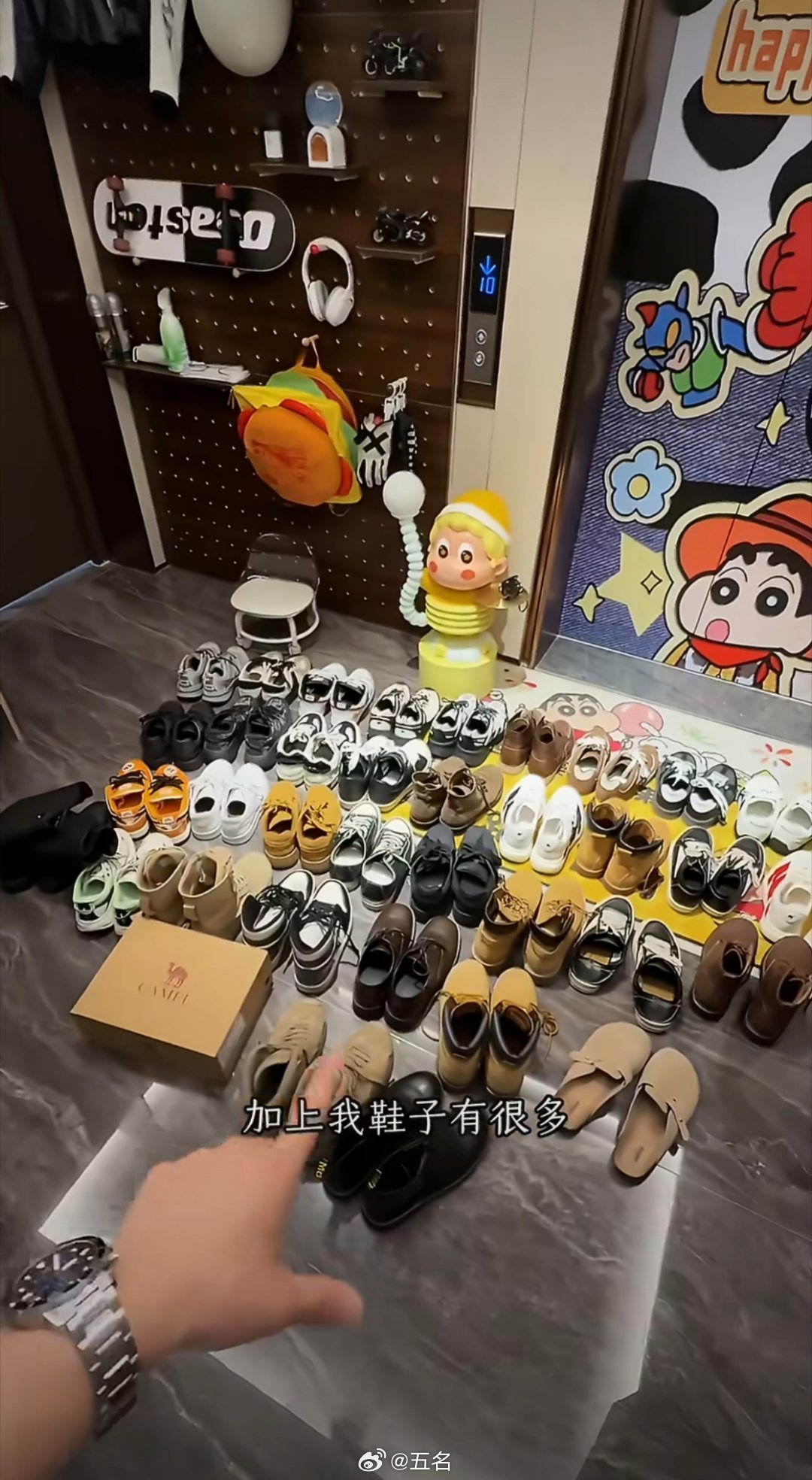 237平独居视频破1100万这几个画面太能提供情绪价值了，不出门也不是不可以！看