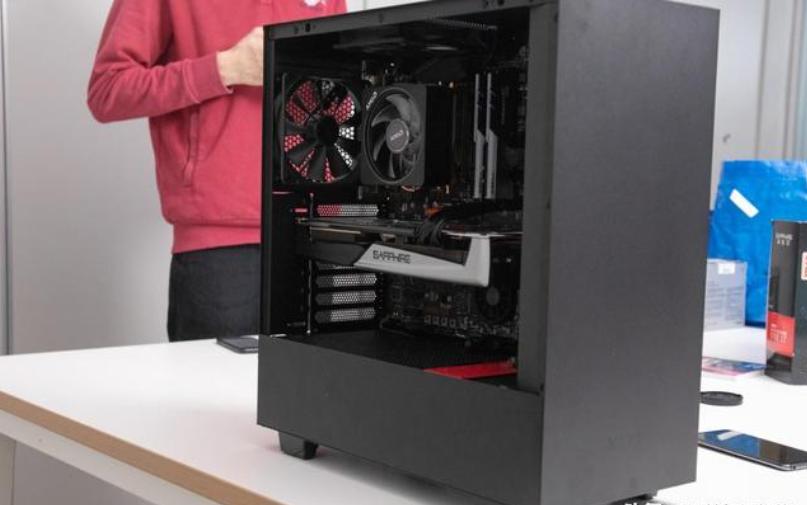 果不其然，手机宣布涨价后，下一个要轮到电脑了。涨价时代，怎么买到实惠的数码产品？