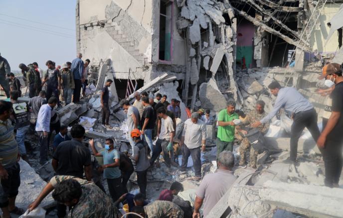 特朗普称伊朗南部学校遇袭事件系德黑兰方面所为
 
美国防部长皮特·赫格塞斯则声称