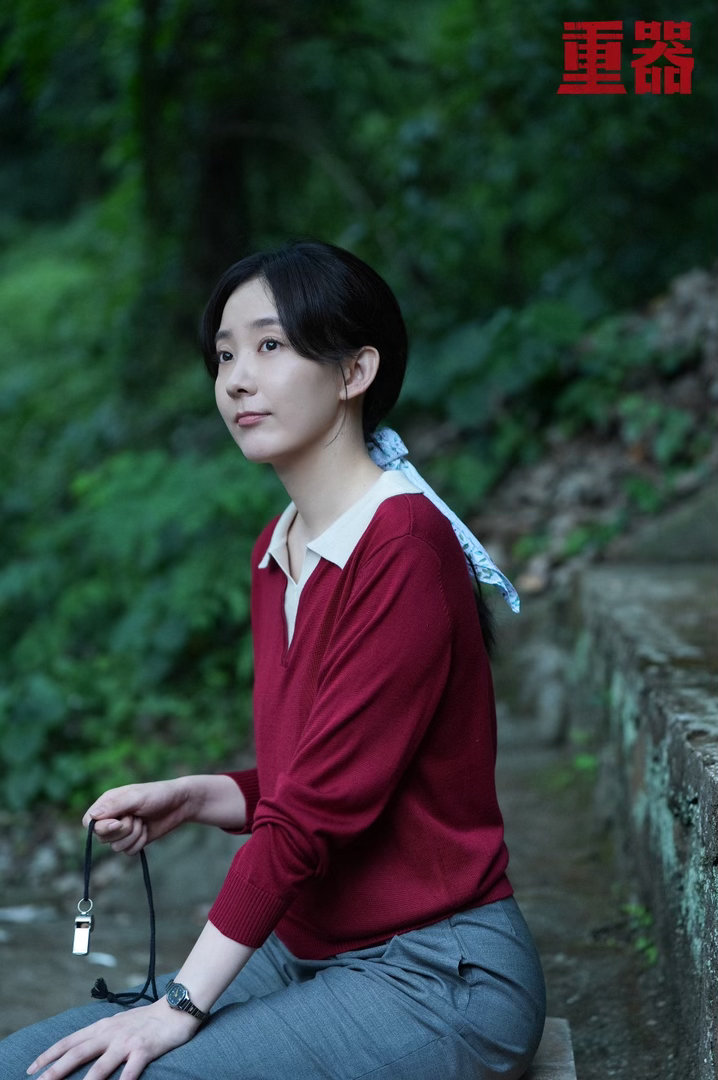 朱颜曼滋老辈子谈恋爱好像开了倍速当年遇上这样的朱颜曼滋谁都得迷糊余高远捡到宝了，