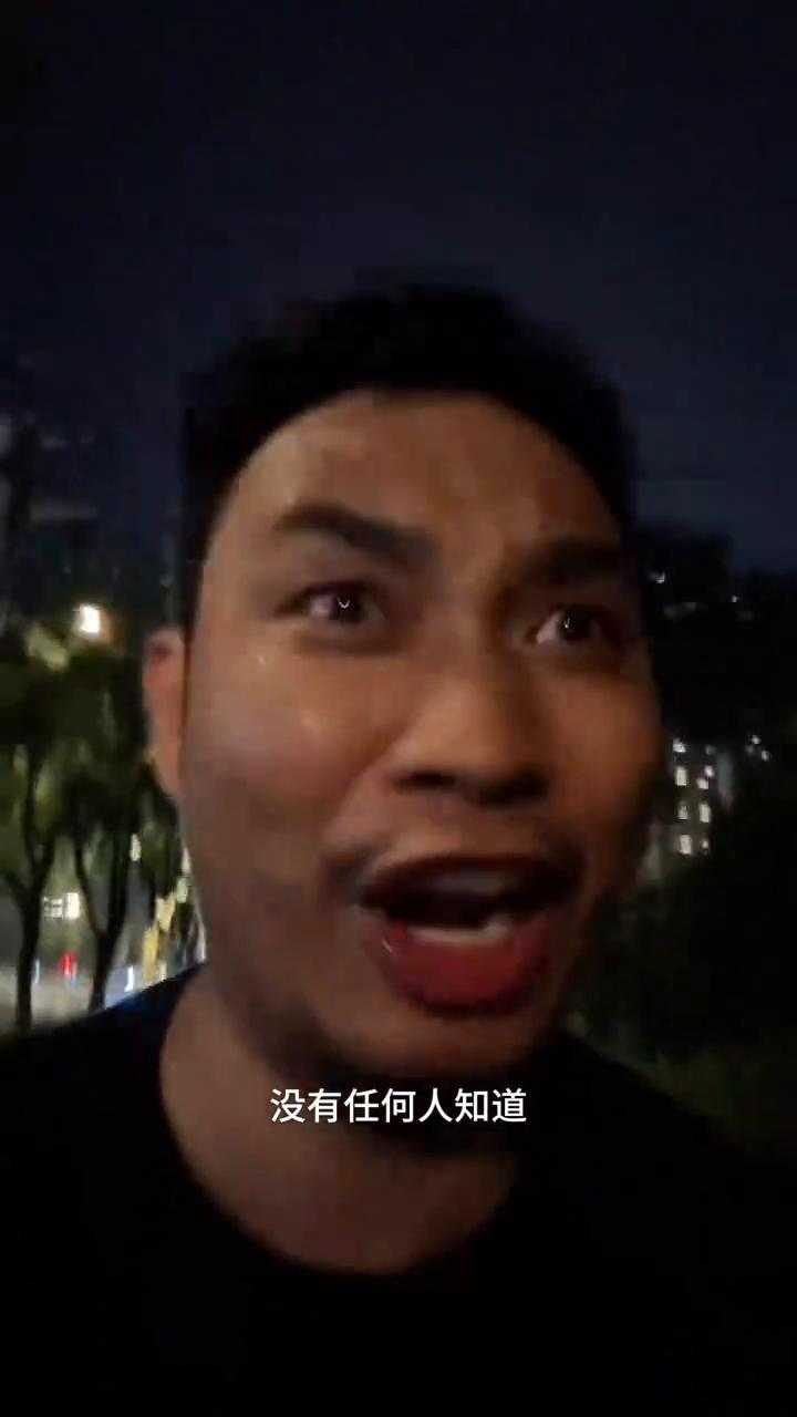 兄弟们，就不要再去猜我的持仓了，没有任何人知道，也压根不想任何人知道。你怕我也怕