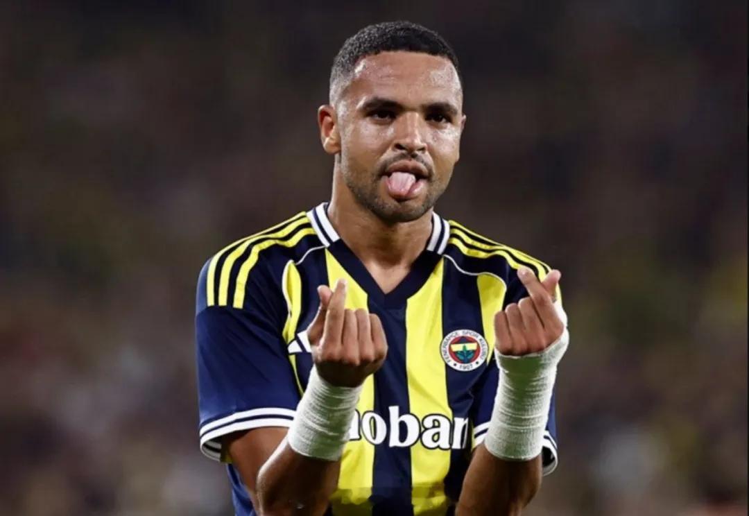 尤文足球总监基耶利尼确认，他们引进恩内斯里的交易目前搁浅了。基耶利尼说：“恩内斯