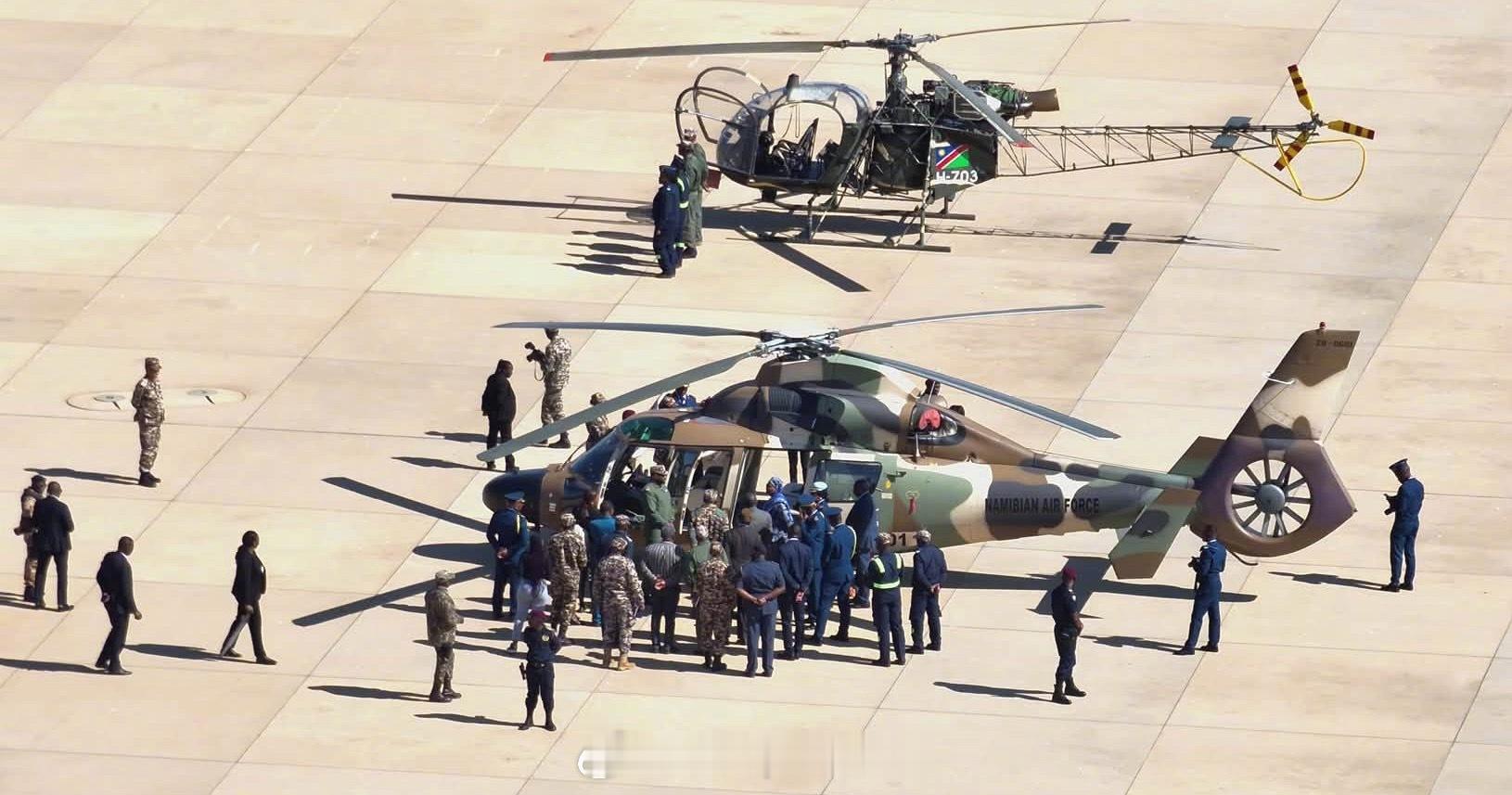 兵器影像 纳米比亚空军装备的中国Z-9和印度HAL猎豹直升机，2026年6月。 