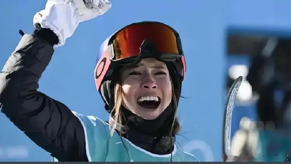 谷爱凌在美国遭大规模网暴 谷爱凌因代表中国参赛，长期在美国遭遇极端网友网暴、辱骂