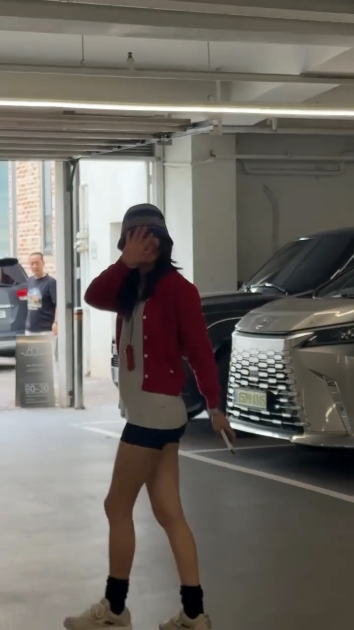 孔晓振的腿……还是如此冲击性的美 