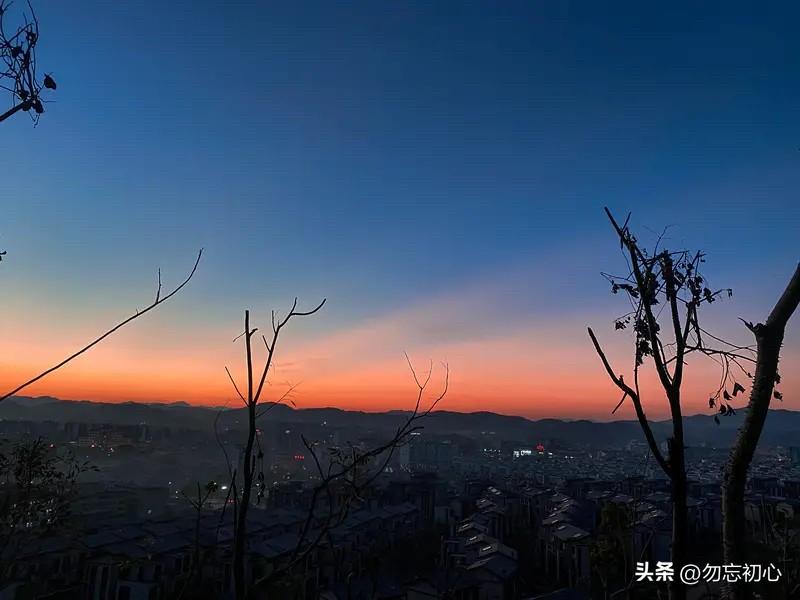 年轻时挑拣婚事，退婚嫁给县城领导

我们村有个58岁的女人，两年前走投无路，被早
