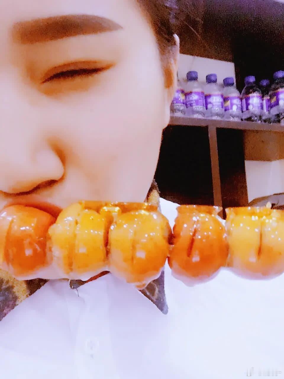  甜哭！小酒窝追宋亚轩，丫丫神助攻  萌化了！小酒窝拽佟丽娅追宋亚轩，这波追星?