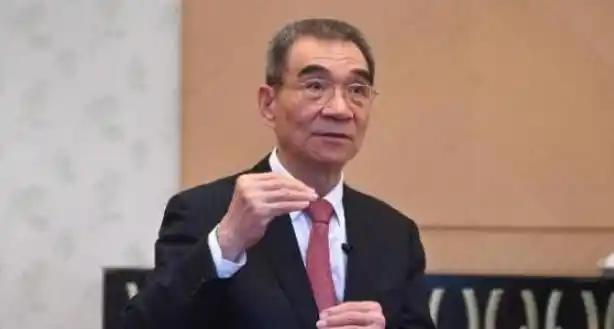 [微风]中国有两位预言神准的专家，一个是复旦的张维为，曾断言乌克兰或将亡国；另一