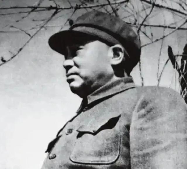 四渡赤水时，彭德怀应该是主席军事上最得力助手，红军前线第一大将了。比如一渡后，军