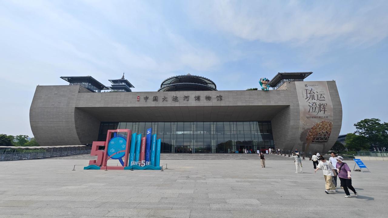 走进扬州大运河博物馆，才算真正读懂运河与这座城纠缠千年的缘分。总说运河是南北水系
