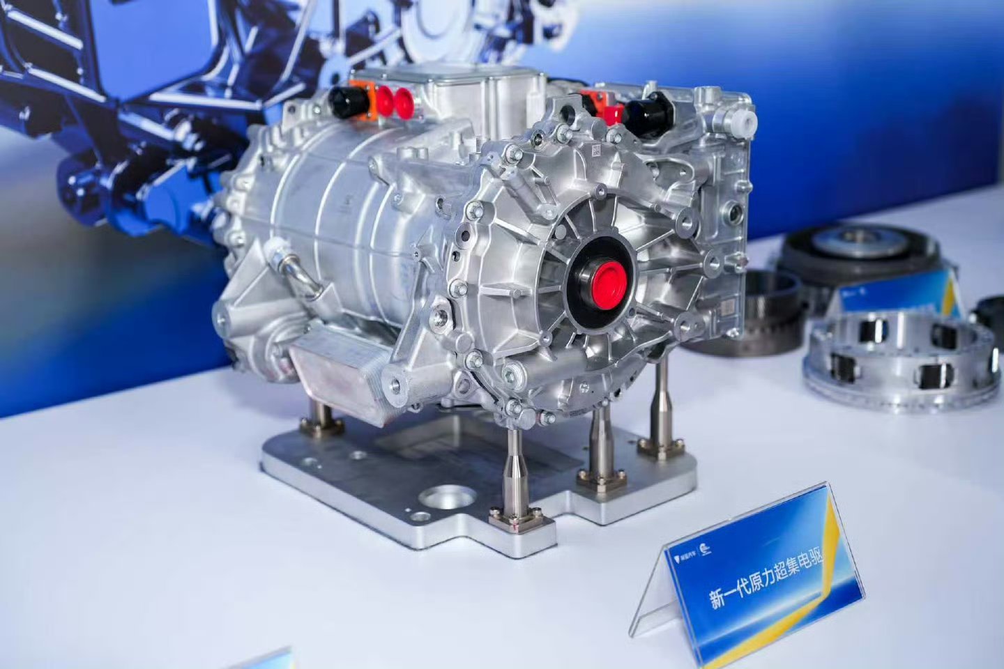 深蓝董事长拆解行驶50万公里电驱沉浸式体验顶尖电驱这种事儿以后得多做，做的越多越