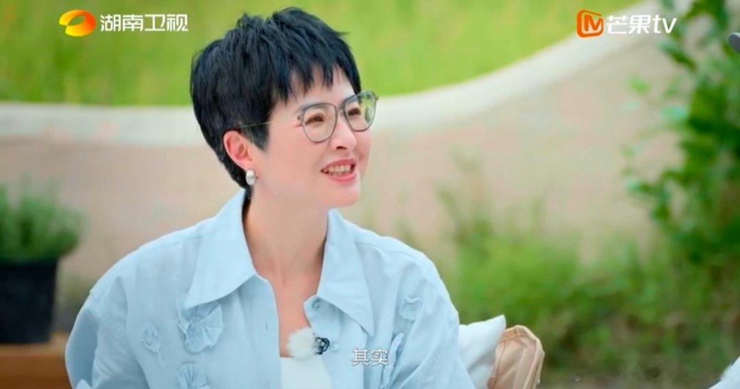 陈小春信任别人是本能湖南卫视背后 被春哥的信任观狠狠戳中！把信任当成“应该”做的