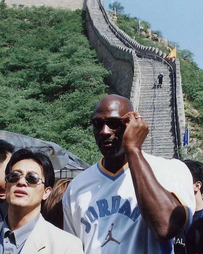 篮天下 当NBA球星来到中国，有谁当时在现场？ 原来不上班有这么多能做的事