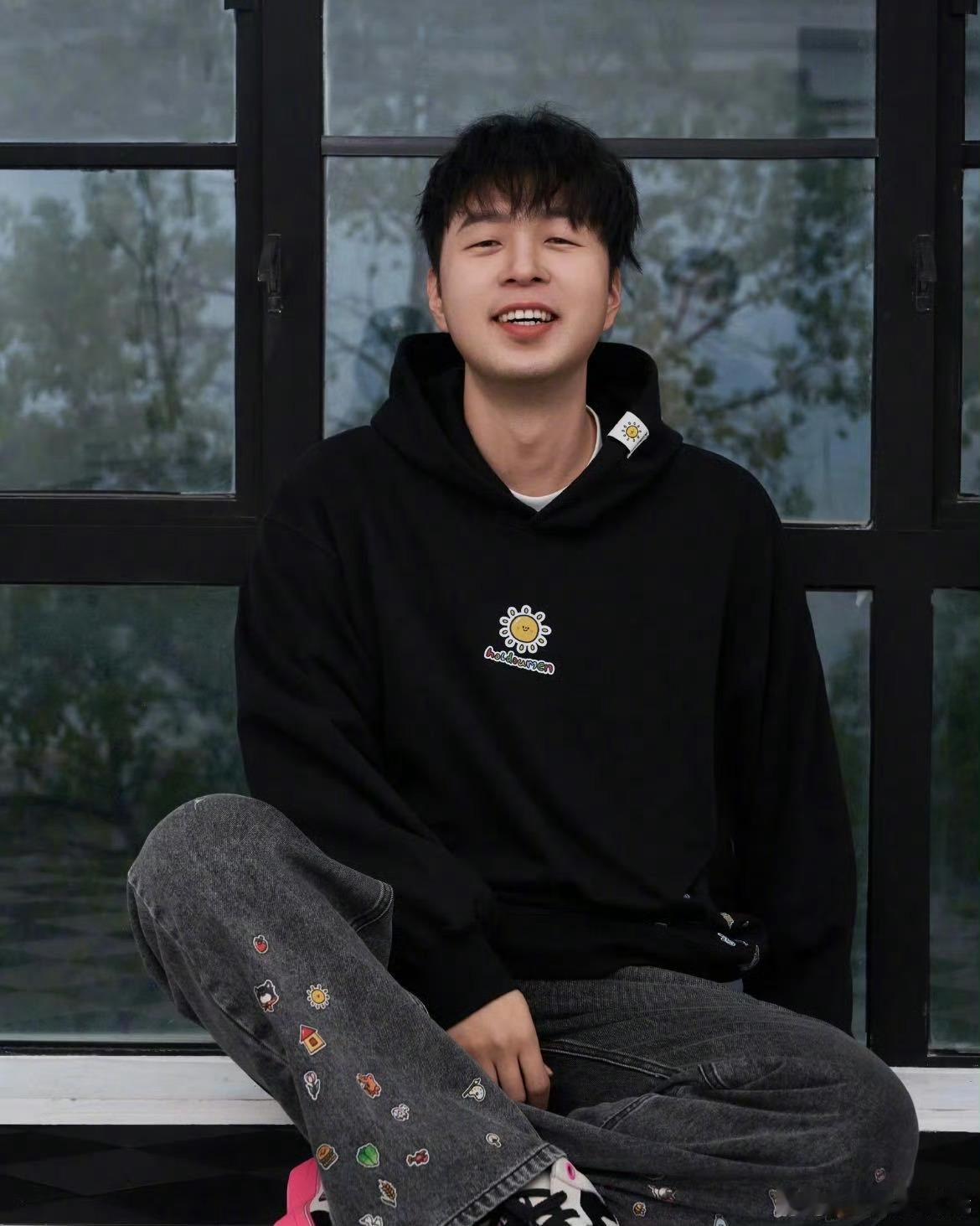 杜海涛快成内娱社交悍匪了 海涛这社交能力太震撼！微信好友超6000人，英国留学常