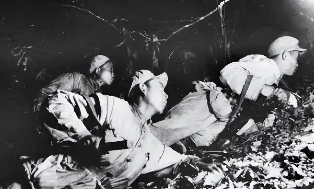 500 志愿军误闯 6000 英军阵地，绝境中反杀：我们有的是骨头！
朝鲜战场，