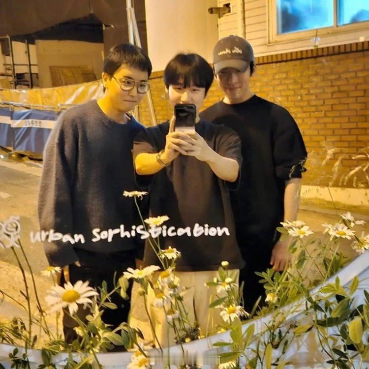 Peanut送上新年祝福：希望新年每一天更加美好 新年快乐🎉🔥LOL2确定不